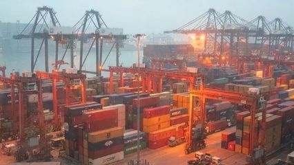 小小箱子竟是推動世界運轉的齒輪！盤點集裝箱對全球化的革命性影響